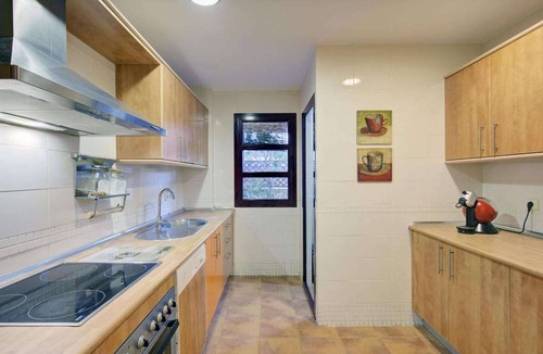 Norte Apartment | Chic Apt by Playa Granada