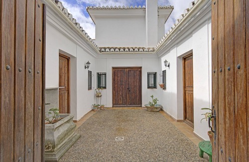 Granada Ski Chalet | Comeback Caseria Virgen DE Africa