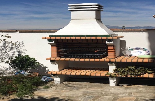 Cullar Vega Cottage | Comfort, rustic, landscapes, fireplace, barbecue, swimming pool, 10 minutes from the city