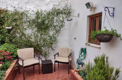 Alhama de Granada House | Comfortable house in historic Barrio and 5 minutes walk to town centre