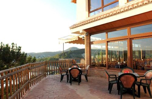 Arenas del Rey Villa | Complejo Rural El Molinillo
