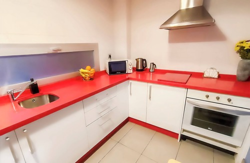 Armilla Condo | Complete apartment in Granada (pet friendly)