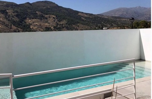 Velez de Benaudalla House | Contemporary detached villa with private pool and garden