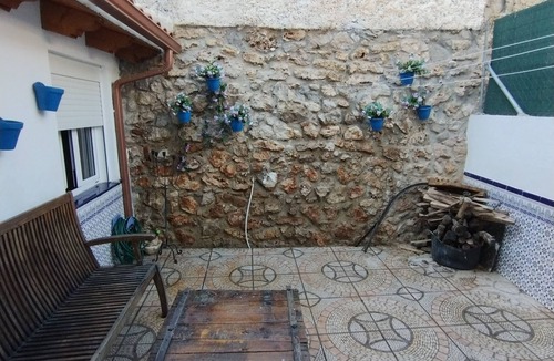 Arenas del Rey House | Contemporary Comforts in a 125-Year-Old Heritage House Surrounded by Nature