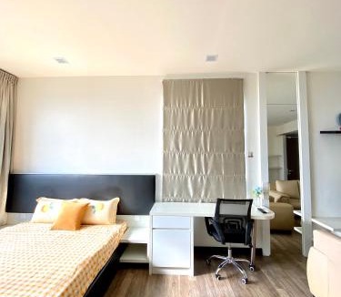 Kampung Bukit Dukong Apartment | Corner Unit Landmark Residence 2, High Floor, Nice View, WiFi & Tvbox, Free Parking