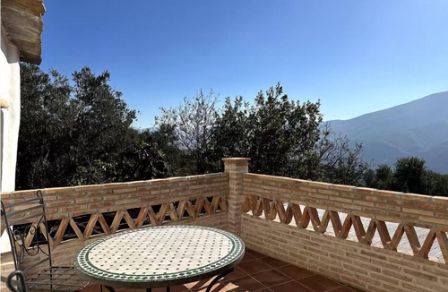 Orgiva House | Cortijo Al-Andalus Casa Azahar