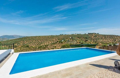 Algarinejo House | Cortijo Chaparro Algarinejo by Ruralidays