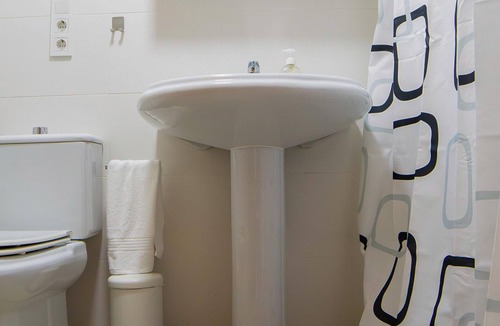 Baza Apartment | Cozy apartment with practical amenities in Baza