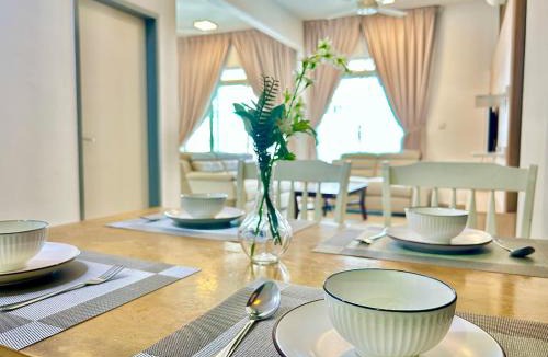 Impiana Apartment | Cozy Home 1-9pax near MSU, Stadium Shah Alam Sec13