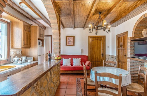 Mecina Bombaron House | Cozy home in Mecina Bombarón with WiFi