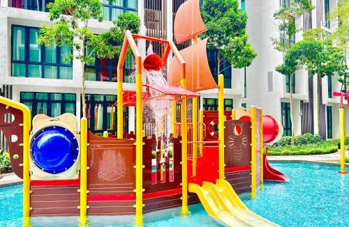 Ara Damansara Apartment | Cozy Place 1-8 Pax 3 bedroom Ara Damansara