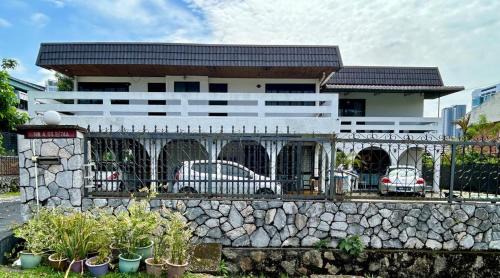 SS 2 Apartment | Cozy Twin Bedroom Homestay in Shared Bungalow SS2 PJ