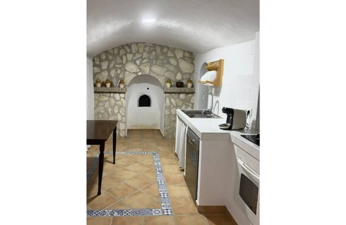 Cuevas del Campo House | Cueva de Ramón y Elvira