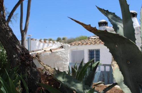 Baza House | Cueva Las Yeseras