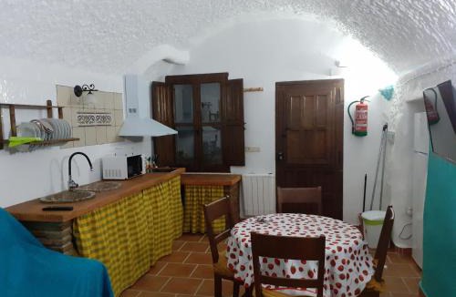 Benalua de Guadix House | Cuevas La Chumbera