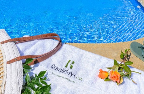 Fonelas Villa | Cuevas La Chumbera - Cerezos 2pax Fonelas by Ruralidays