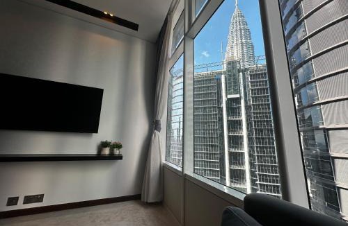 Kuala Lumpur City Centre Apartment | Deluxe Apartment Across KLCC