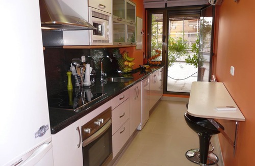 Plaza de Toros-Doctores-San Lazaro Apartment | Downtown, magnificent area, near railroad, large private terrace, free parking
