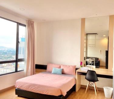 Kampung Bukit Dukong Apartment | Dream Suite 2 - Landmark Residence 1, High Floor, Nice view, Wi-Fi & Tv Box