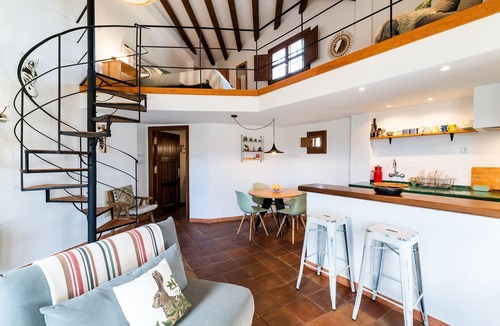 Niguelas Bed & Breakfast | Duplex loft in nature with garden and pool