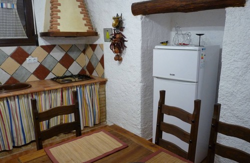 Cullar House | El Monterón Cave (Casa Mari Apartment) with capacity for 6 people