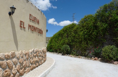 Cullar House | El Monterón Cave (Casa Mari Apartment) with capacity for 6 people
