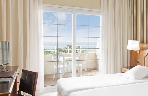 Playa Granada Hotel | Elba Motril Beach & Business Resort