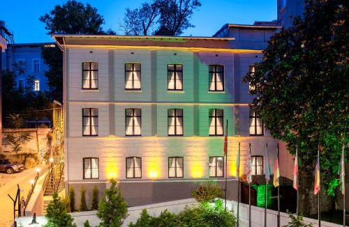 Cihangir Apartment | Element Garden