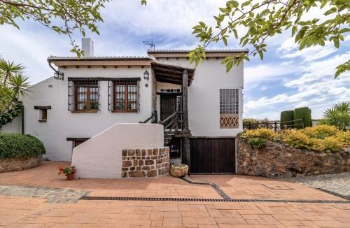 Padul House | Encantadora casa con piscina privada y chimenea