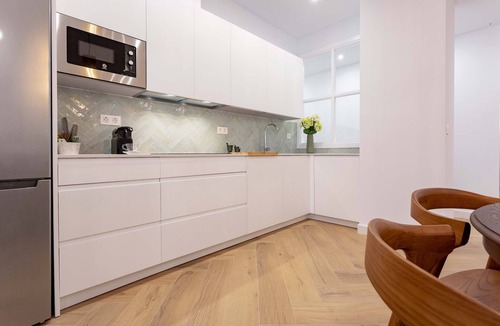 Granada City Center Apartment | Exclusive Apartment in City Center. Capiteles