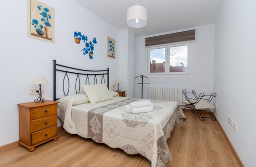 Granada Apartment | Fénix Granada Apartment by A3Rentals