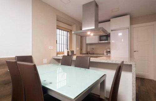 Genil Apartment | Fabuloso Piso junto a Paseo de la Bomba