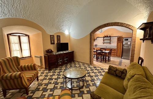 Benalua de Guadix Apartment | Family Cave for 4 people