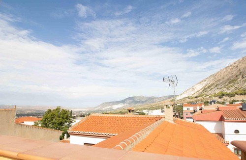 Niguelas Cottage | Family house with three rooms, fireplace - terrace