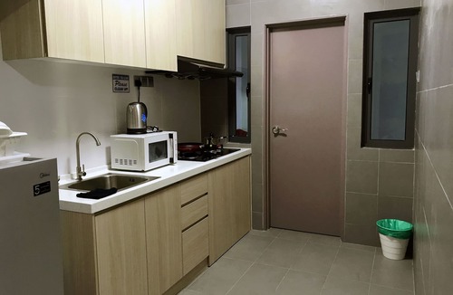 Seri Kembangan Apartment | Fantastic Homestay In Balakong Near Mines, C180, Aeon Cheras Selatan