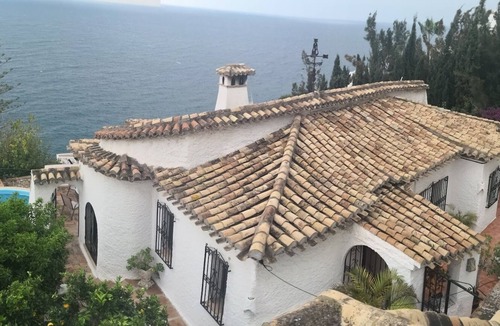 Salobrena Villa | Fantastic sea views, charming villa, heated pool.