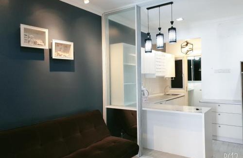 Seri Kembangan Apartment | Galleria Equine Park - Studio Facing pool