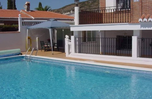 Padul Villa | Gorgeous Spanish Villa perfect for Sun or Snow