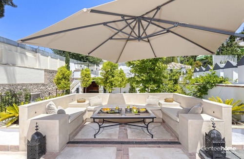 Genil Apartment | Great Apartment with Garden and Pool. San Ignacio II