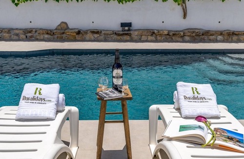 La Zubia Villa | Green Peaks Country House La Zubia by Ruralidays