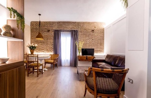 Camino de Ronda Apartment | GUNI SUITES ROUND