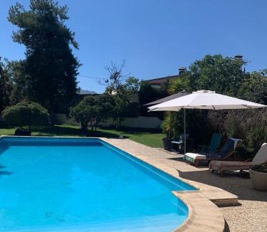 Alhendin House | habitaciones con piscina privada en casa de campo, Granada