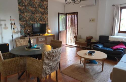 Algarinejo Apartment | Hacienda la buena vida B&B en appartementen casita almendas