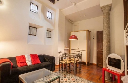 Centro - Sagrario Apartment | Historic apartment house with exceptional situation and kept facility