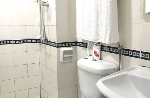Kuala Lumpur City Centre Apartment | HJN MAYTOWER PRIVATE APPARTMENT AT JALAN MASJID INDIA WITH SWEEMING POOL