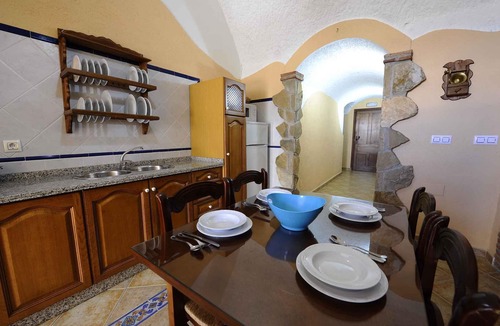 Benalua de Guadix Apartment | Holiday apartment with terrace