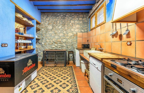 Guadix House | Holiday Home 'Casa Cortijo La Tala' with Mountain View, Private Pool and Wi-Fi