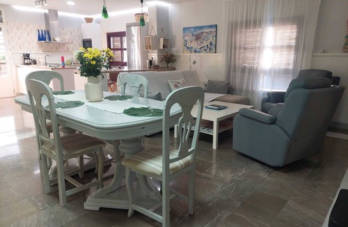 Alomartes House | Holiday Home 'Casa Del Olivo Lucio En Alomartes' with Mountain Views