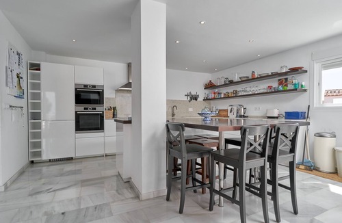 Velilla-Taramay House | Holiday Home 'Casa Mariposa' with Sea View, Wi-Fi and Air Conditioning
