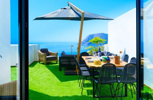 La Herradura House | Holiday Home Creativo by Interhome